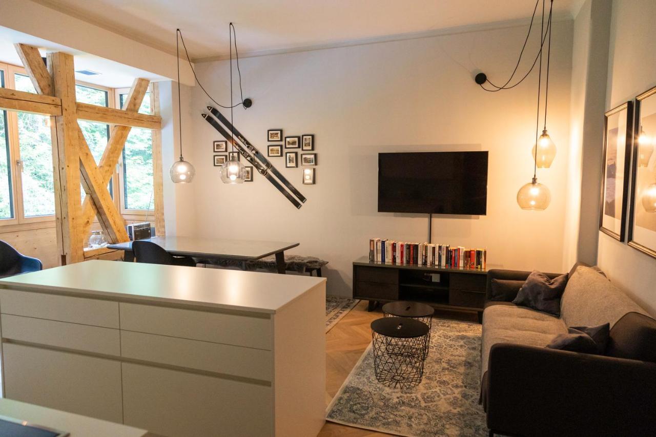 Apartment In Historischer Villa Mit Parkplatz Grünau im Almtal المظهر الخارجي الصورة
